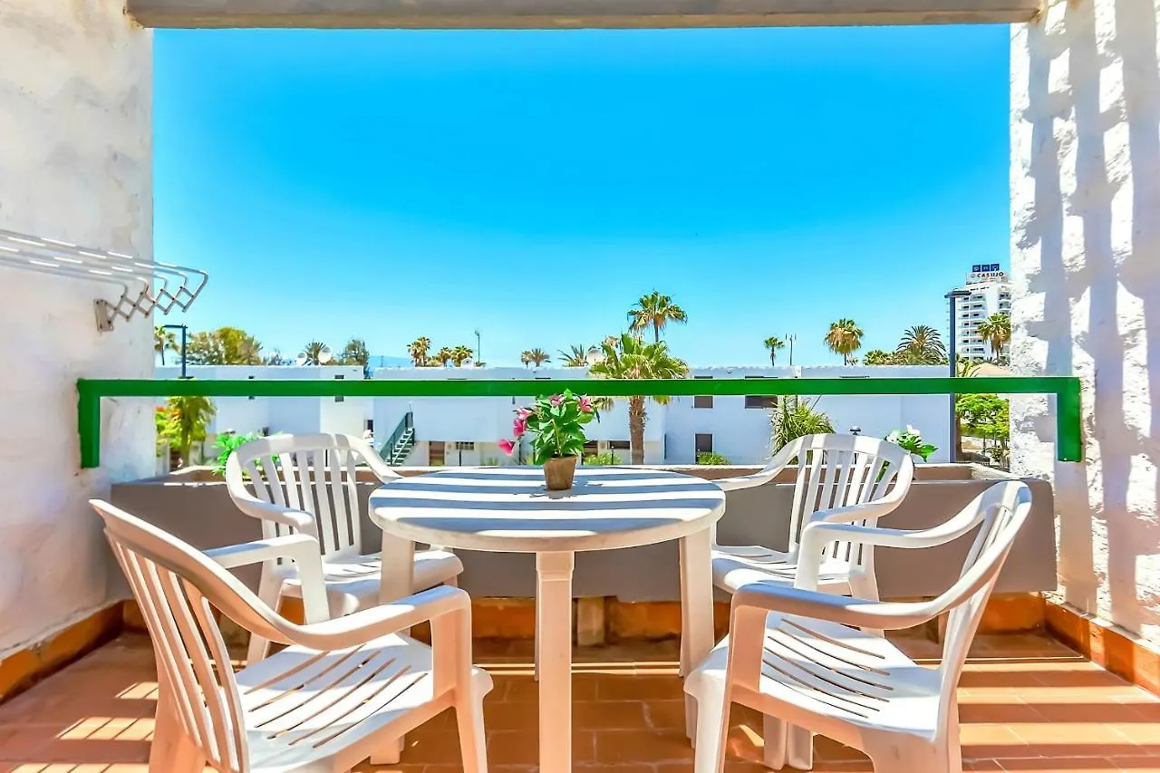 Two Bedroom Apartment, Near Playa De Las Americas, Wifi, Pool 0*, Playa de las Americas (Tenerife)