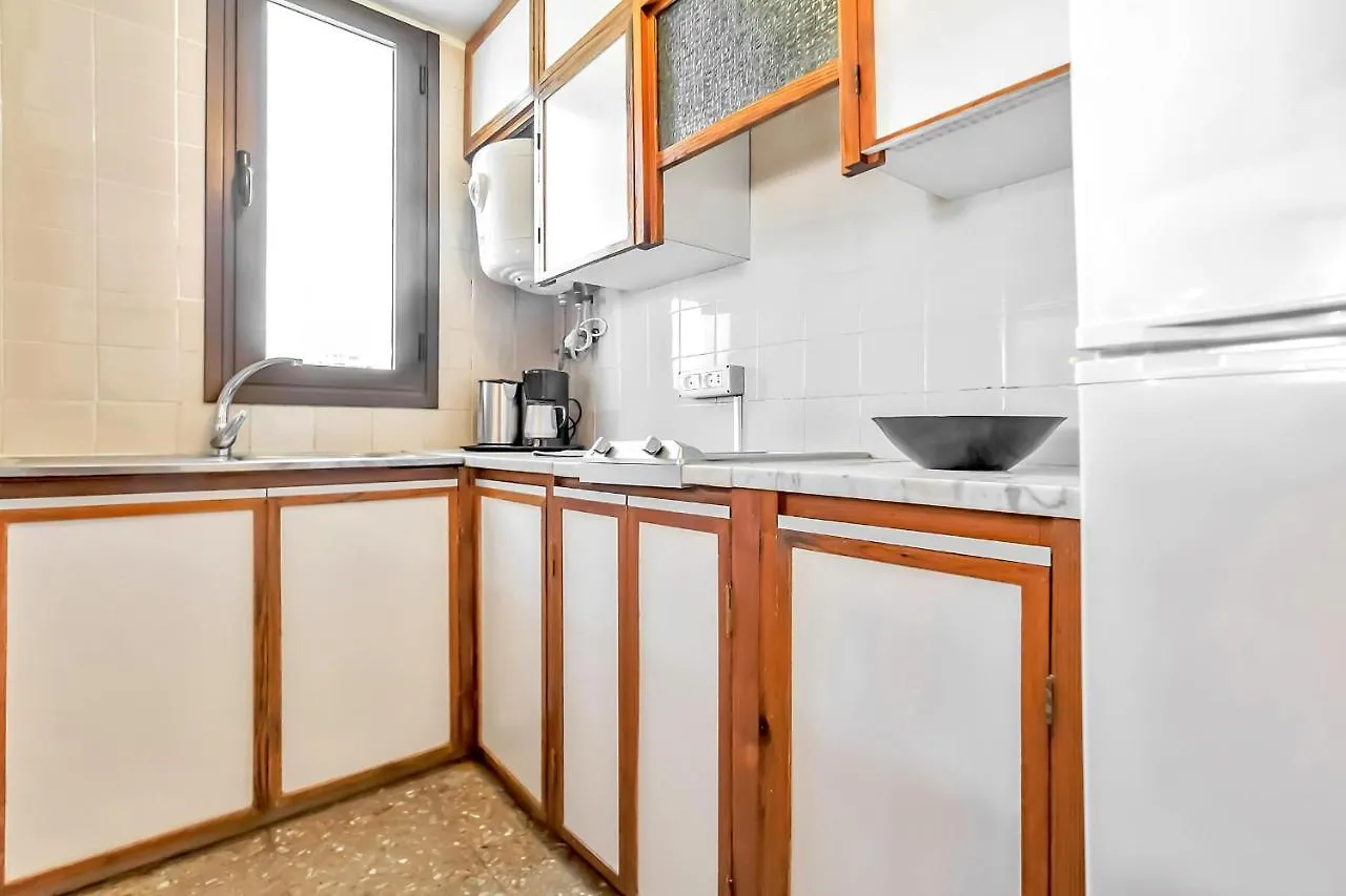Two Bedroom Apartment, Near Playa De Las Americas, Wifi, Pool 0*, Playa de las Americas (Tenerife)