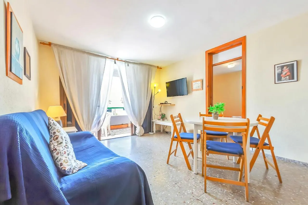 Two Bedroom Apartment, Near Playa De Las Americas, Wifi, Pool Apartment Playa de las Americas (Tenerife)